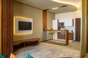 Luxury Stay on Champs-Elysées