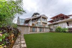 Gauri Villa by ELIVAAS With Pool, Lounge, Garden & Bathtub With 360 Panoramic Hill Views Near Waterfalls