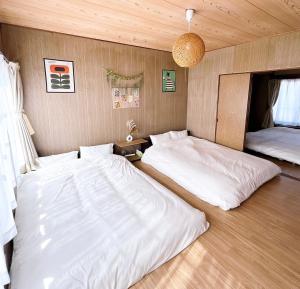 8 Guests Entire Private House