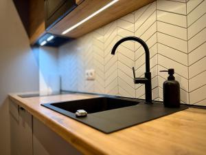 Golden rooms by Rentoom