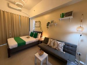 Shore 2 Residences RM 539 Emerald Green Suites Pool View by Prime Stay