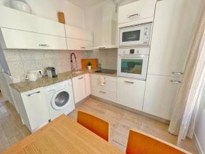 CARRAS appartement plein de charme climatisé à 3 min de la plage,1min tram