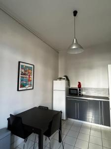 Appartement de charme en plein centre ville avec spacieux garage privé