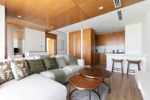 Elegant 1BR Apartment Spirit Tower DSC