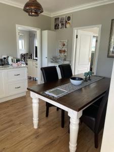 Annas Place