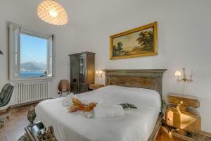 Villa Incanto Sul Lago Lake Front - Happy Rentals