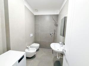 Bright Spacious Studio with Free Parking in Golem by Adesa