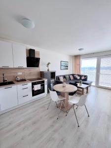 nook I Morusa airport apartment