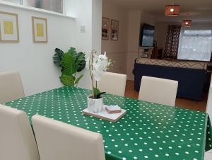 3BR House with garden near Bicester Village