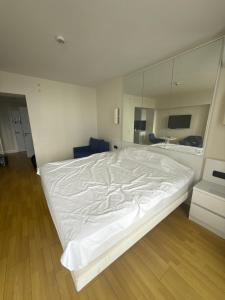 Central city Aparthotel&&