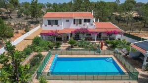 Casa do Lirio - Villa near Quinta do Lago - Heated Pool