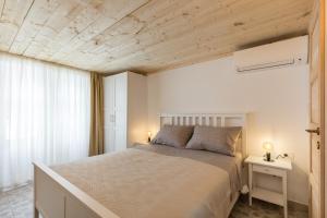 Wood Studio One