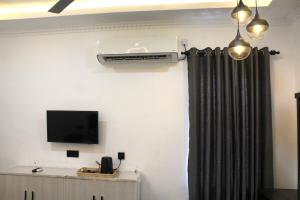 R&B Guest House