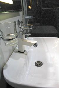 R&B Guest House