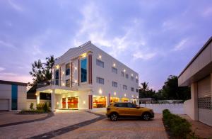 Hotel Maas Residency