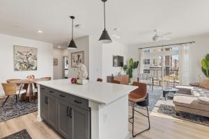 Signature 3BR 2BA Open Concept With Balcony