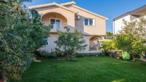 Apartment Bajic by Villas Guide