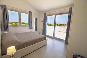 Villa with pool Chiostro 2