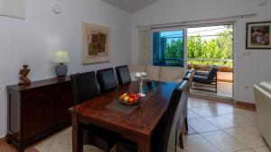 Villa Tina Desne by Villas Guide