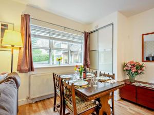 2 Bed in Cheltenham oc-49336