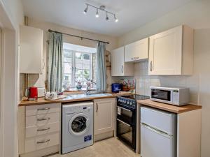 1 Bed in Cheltenham oc-44960