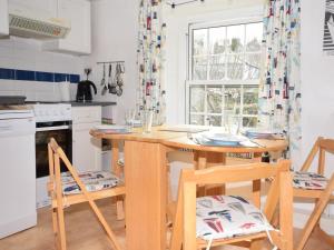 2 Bed in Polruan oc-pc023