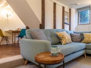 3 Bed in Cheltenham oc-75532