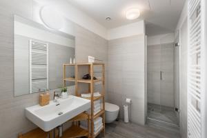 Elegant Karlín Apartment with Terrace & Parking by EasyBNB Premium