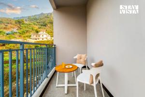 StayVista at Veranda Luxe Stay with Valley View