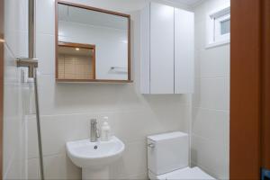 Hanghyang Yahwa 5 min walk from Busan Station No cleaning fee Free luggage storage Daily linen change Opening special