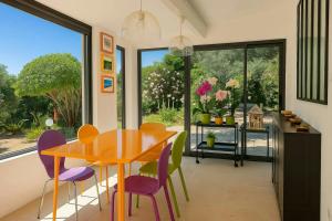 Villa In A Pine Grove Near Cassis