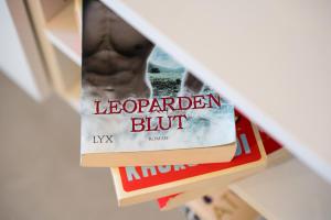 Adriatic Gallery Apartment by DuHomes