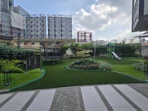 PD Staycations - 1BR Crestmont