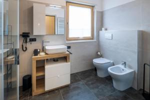 - Magenta Apartment -