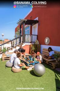 Banama Surfhouse - Coliving Coworking & Yoga