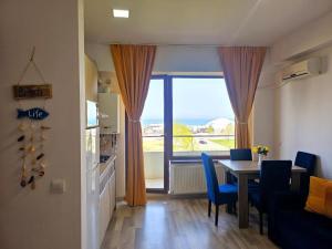 Mamaia Asylum Beach