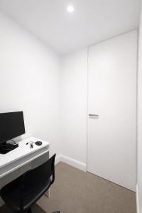Skyline Retreat Free Parking 2 min to Stadium Sleeps 6