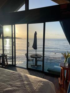 Barrbra BnB Over The Sea