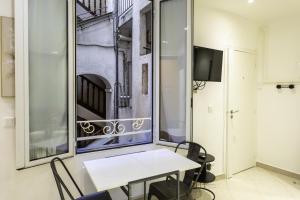 #33 Staywiz us - Heart of old town 5mins walk to beach