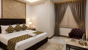 Hotel Marina Premium Near IGI Airport Delhi