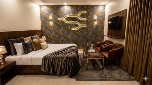 Hotel Marina Premium Near IGI Airport Delhi