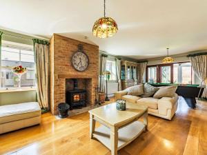 5 Bed in Bicester oc-87367