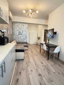 Lazar Apartments - Commercial Center Palas Mall