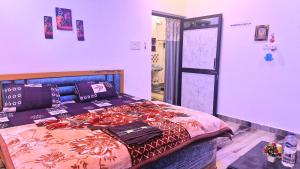 SSP Homestay - Near Shree Ram Mandir, Family AC Rooms & Free Parking