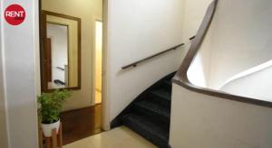 Rent Charcas y Thames
