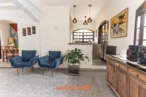 Casa Ampla em Itanhaem Com Piscina a 900m da Praia