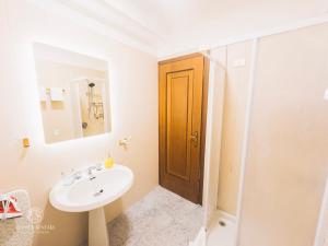 RR - Casa Aquilani - Lakeview - Pool - Breakfast