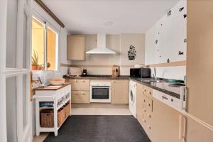 Townhouse with ocean views, BBQ, elevator, padel and pool - COSTA GALERA PARK 25