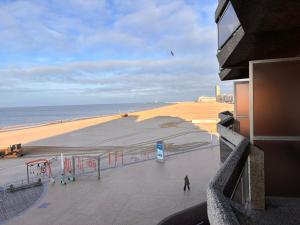 Studio op de zeedijk in Oostende - Aldis 0320