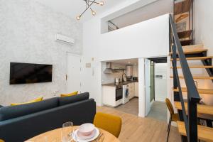 C06 Stylish Studio in Downtown